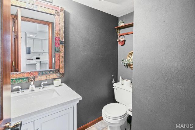 404 Hunters Glen, Belleville, IL 62220