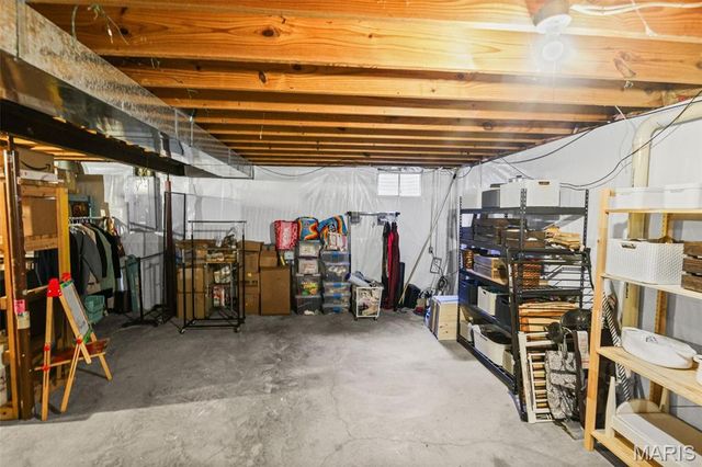 404 Hunters Glen, Belleville, IL 62220
