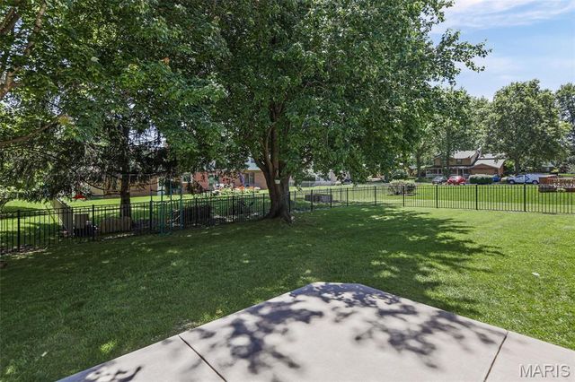 404 Hunters Glen, Belleville, IL 62220