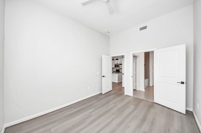 6363 San Felipe Street 207, Houston, TX 77057