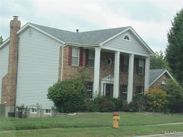 1164 English Saddle Road, Florissant, MO 63034