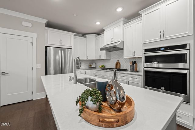 10210 Sablewood Drive 109, Raleigh, NC 27617
