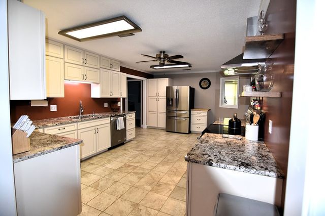 2209 Saddlewood Trl, Dothan, AL 36301