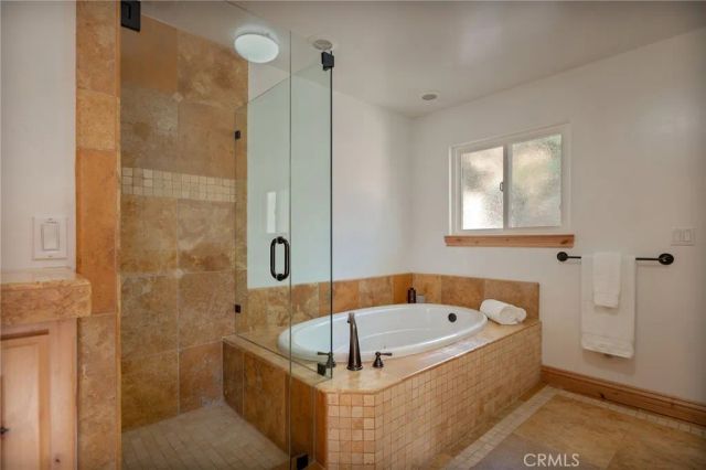 27539 W Shore, Lake Arrowhead, CA 92352