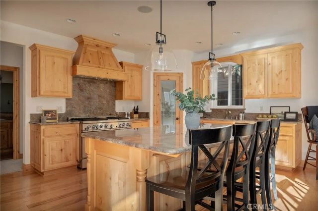 27539 W Shore, Lake Arrowhead, CA 92352