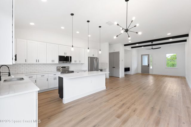 1133 Hanover Avenue SW, Palm Bay, FL 32908