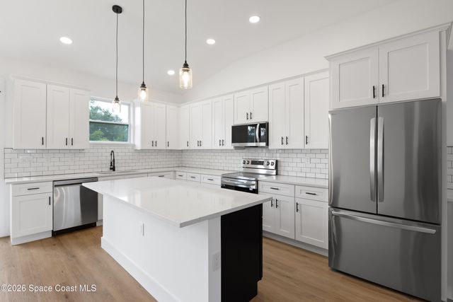 1133 Hanover Avenue SW, Palm Bay, FL 32908