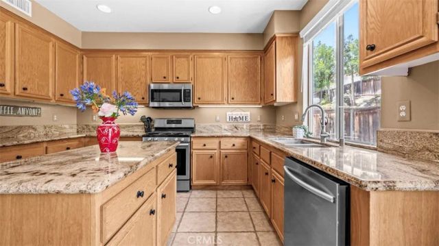 11492 Fallingstar Court, Rancho Cucamonga, CA 91701