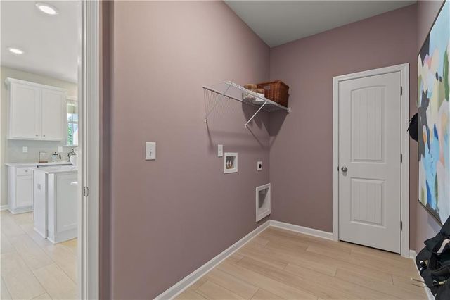 122 Crabbswood Drive, Mcdonough, GA 30253