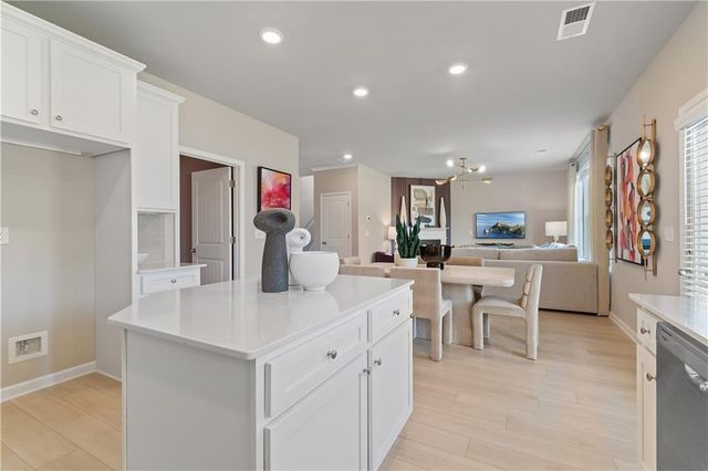 122 Crabbswood Drive, Mcdonough, GA 30253