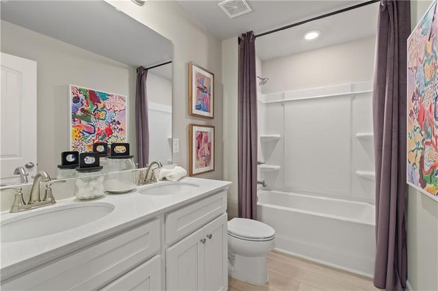 122 Crabbswood Drive, Mcdonough, GA 30253