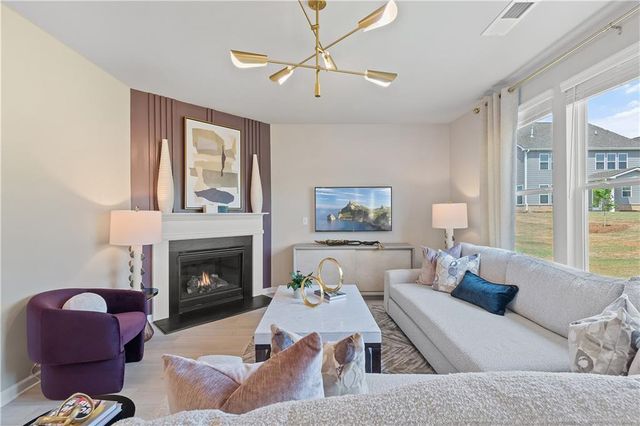 122 Crabbswood Drive, Mcdonough, GA 30253