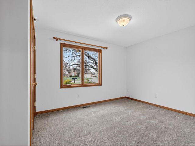 3588 Westport Drive, New Haven, IN 46774