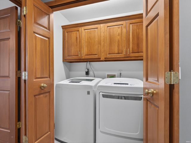 3588 Westport Drive, New Haven, IN 46774