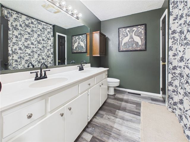1302 W Rogers Avenue, Harrison, AR 72601