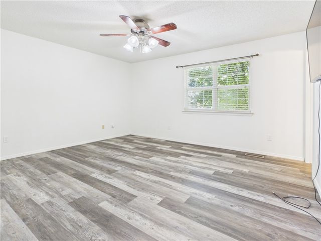 1302 W Rogers Avenue, Harrison, AR 72601