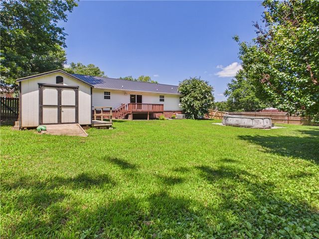 1302 W Rogers Avenue, Harrison, AR 72601