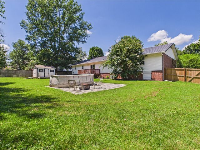 1302 W Rogers Avenue, Harrison, AR 72601