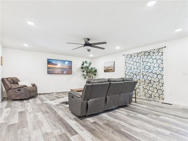 1302 W Rogers Avenue, Harrison, AR 72601