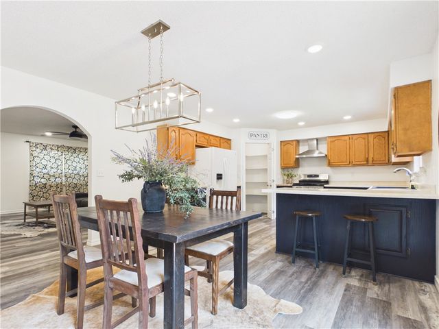 1302 W Rogers Avenue, Harrison, AR 72601