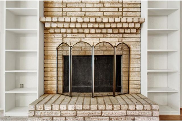 22118 Meadowhill Drive, Spring, TX 77389