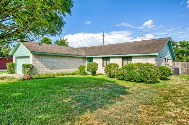 22118 Meadowhill Drive, Spring, TX 77389