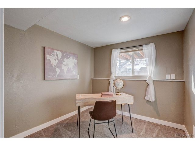 3323 N Colorado Ave, Loveland, CO 80538