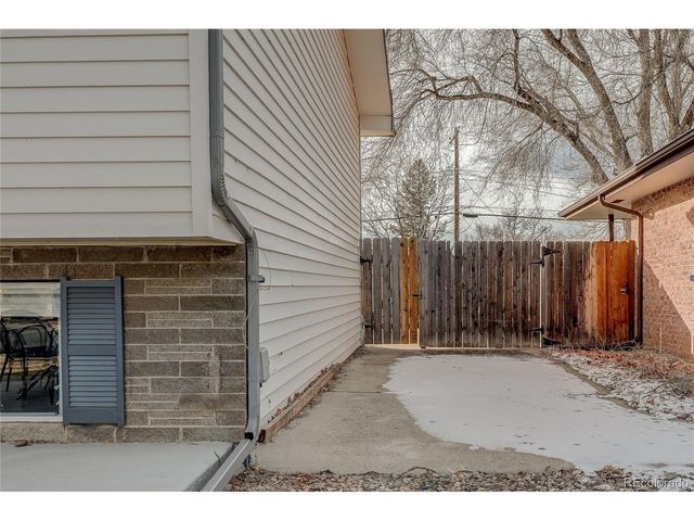 3323 N Colorado Ave, Loveland, CO 80538