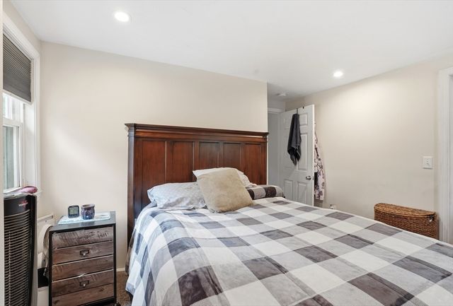 2 Great Wind Dr, Plymouth, MA 02360
