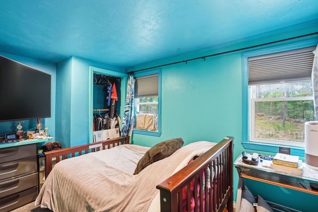 2 Great Wind Dr, Plymouth, MA 02360