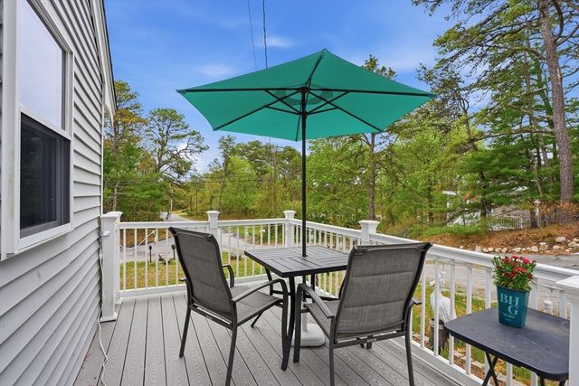2 Great Wind Dr, Plymouth, MA 02360