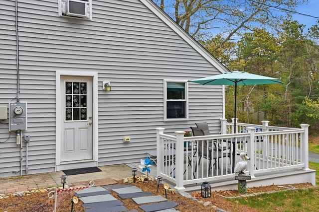 2 Great Wind Dr, Plymouth, MA 02360