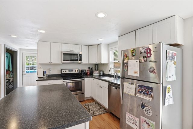 2 Great Wind Dr, Plymouth, MA 02360