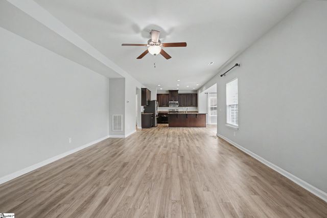 425 Sandusky Lane, Simpsonville, SC 29680