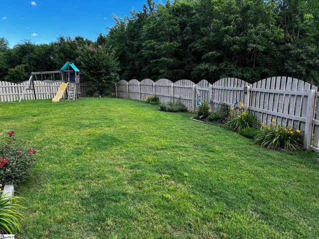 425 Sandusky Lane, Simpsonville, SC 29680