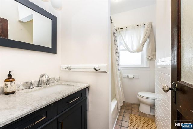 56 Walnut Crescent 1, Montclair, NJ 07042
