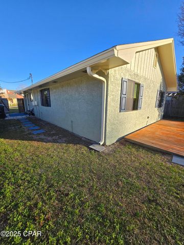 1710 Illinois Avenue, Lynn Haven, FL 32444
