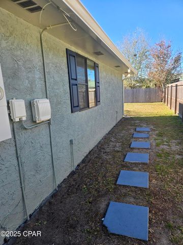 1710 Illinois Avenue, Lynn Haven, FL 32444