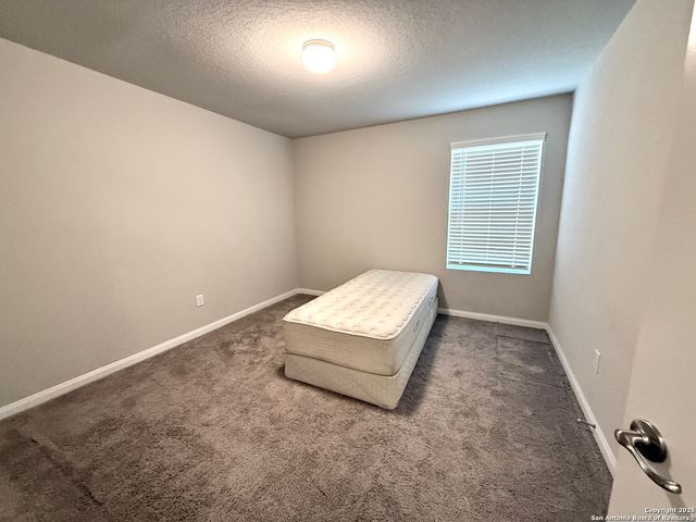807 Blue Landing, San Antonio, TX 78221