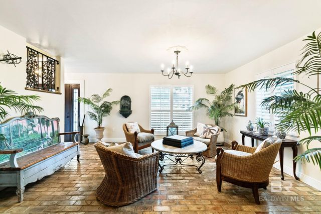 219 W Rosetta Avenue, Foley, AL 36535