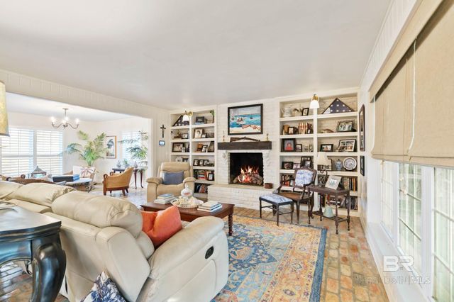 219 W Rosetta Avenue, Foley, AL 36535