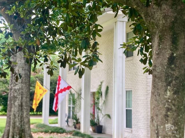 219 W Rosetta Avenue, Foley, AL 36535