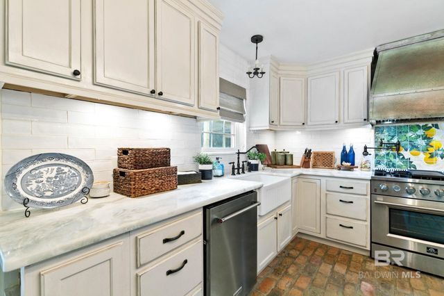 219 W Rosetta Avenue, Foley, AL 36535