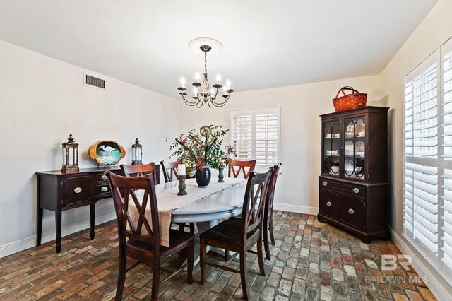 219 W Rosetta Avenue, Foley, AL 36535