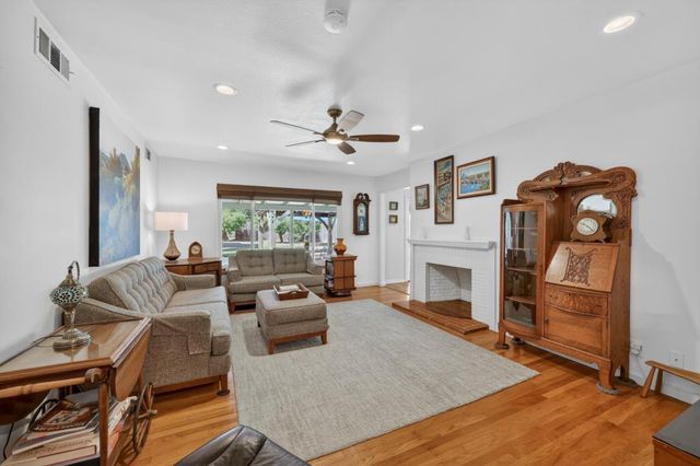 4831 Jan Dr, Carmichael, CA 95608