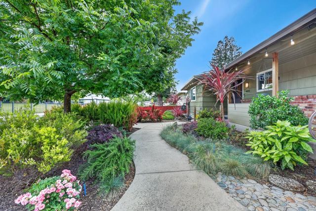 4831 Jan Dr, Carmichael, CA 95608