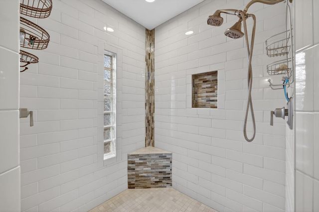 4831 Jan Dr, Carmichael, CA 95608