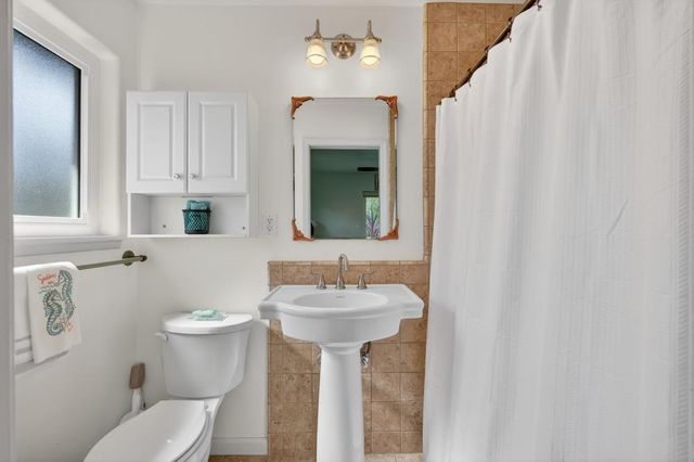 4831 Jan Dr, Carmichael, CA 95608