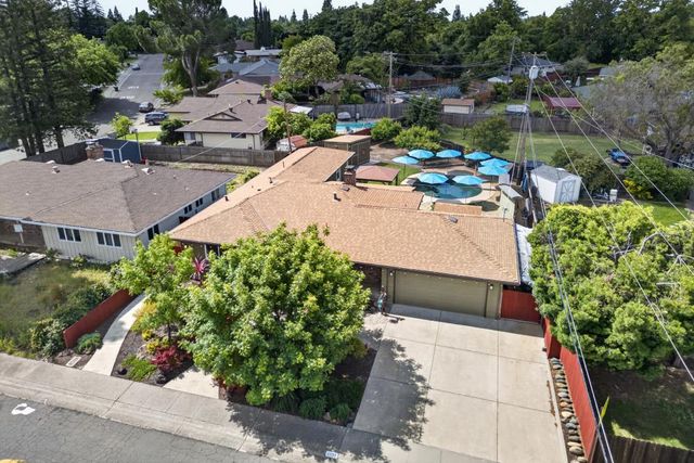 4831 Jan Dr, Carmichael, CA 95608