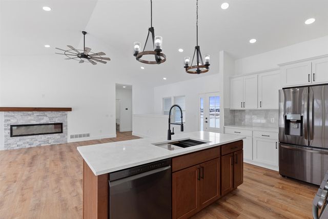 4823 Thompson Heights Drive, Adrian, MI 49221